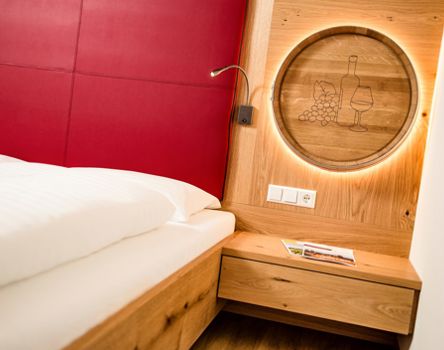 Decoration that looks like a wine barrel - Double Room Vinum